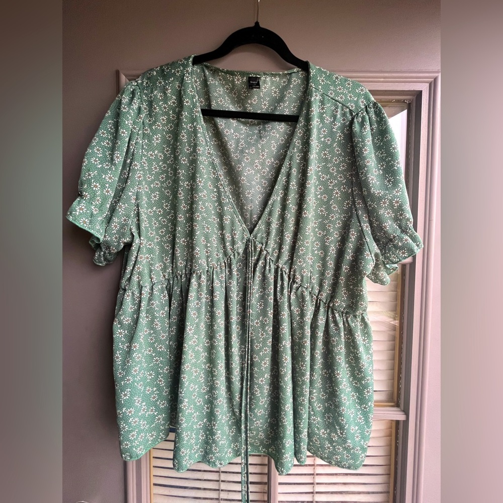 Floral baby doll style blouse